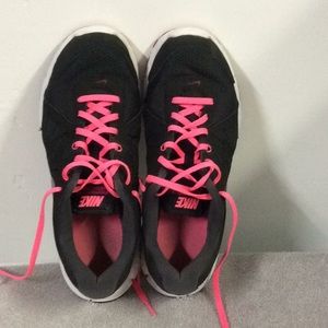 Nike cross trainers- Revolution 2